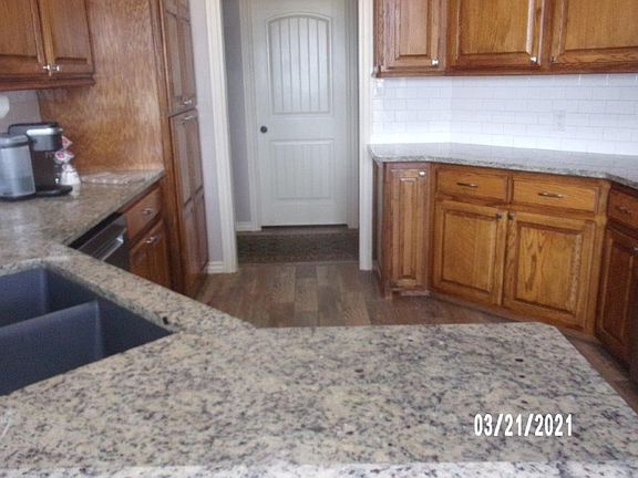 4th image of 1216 Cypress Ln