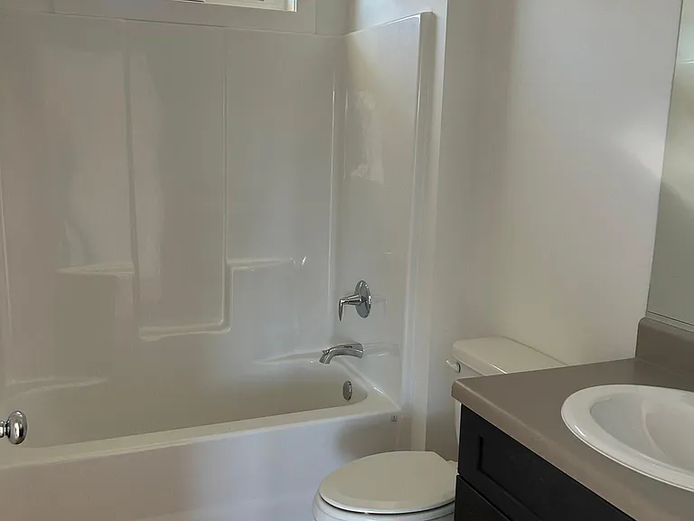 52 Chestnut Ridge Ave — Photo 11