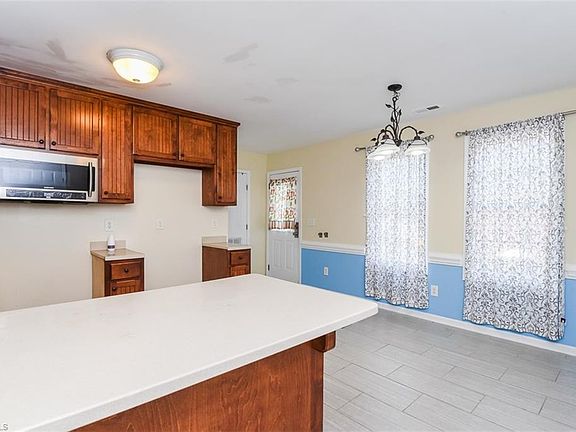 5th image of 636 Audrey Ln