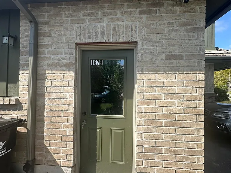 167 Forfar Ave #B — Photo 2