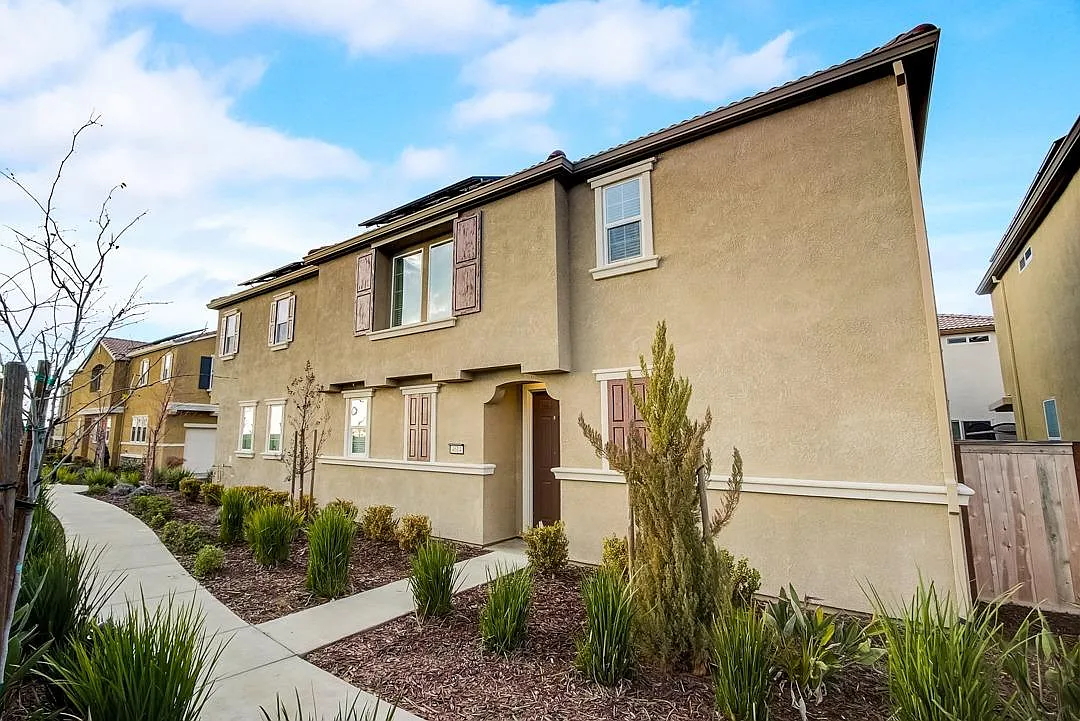 4614 Ocean Ln photo 1