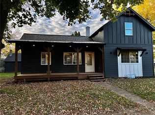 102 W Vine St, Chippewa Falls, WI 54729