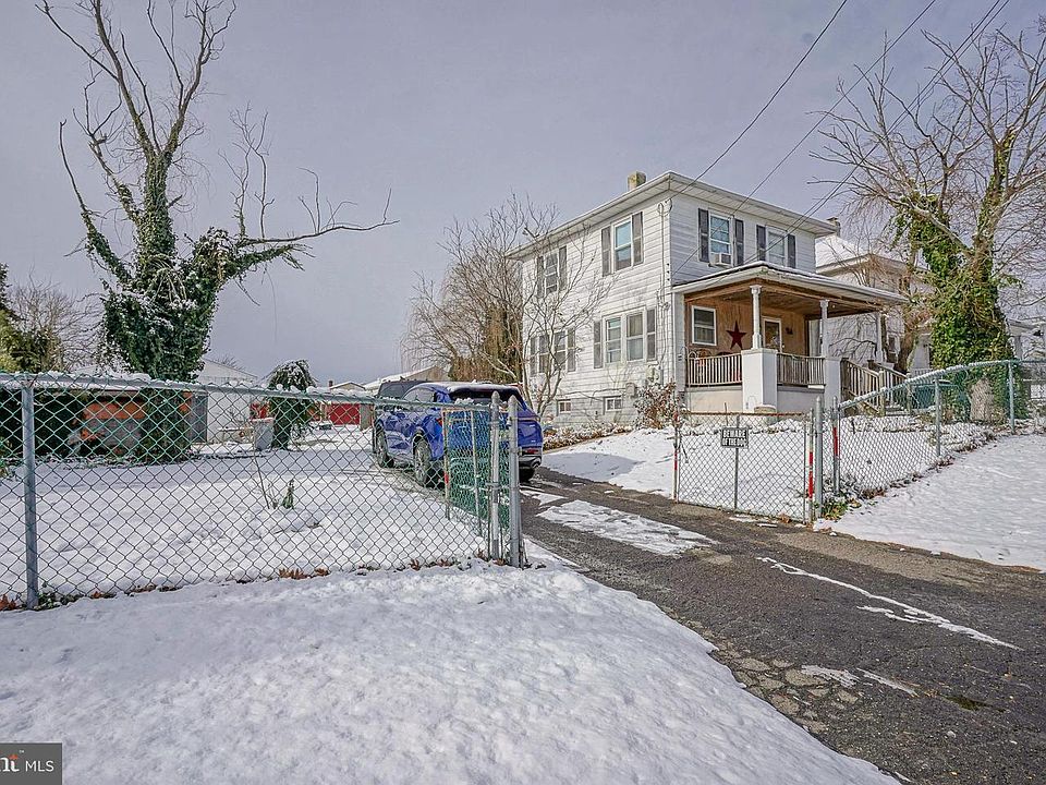 1st image of 736 S East Ave