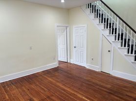 4742 Richmond St, Philadelphia, PA