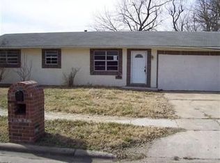 1143 N Hillcrest Ave, Springfield, MO 65802
