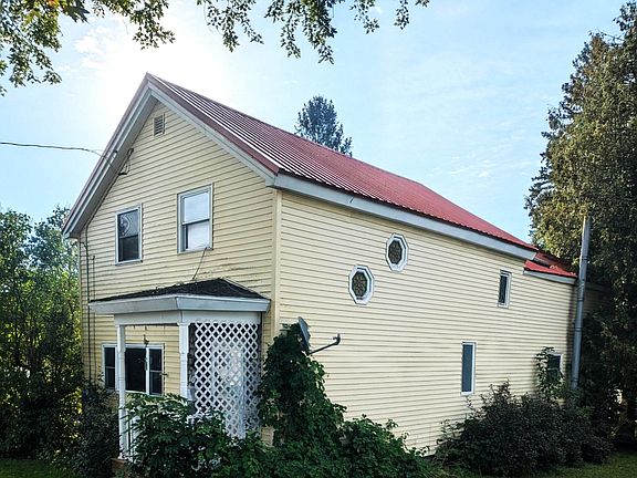 2nd image of 10 Rensselaer Ave