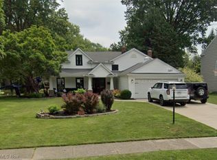 589 Wildbrook Dr, Bay Village, OH