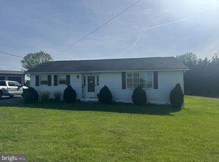 7172 Mentzer Gap Rd, Waynesboro, PA 17268
