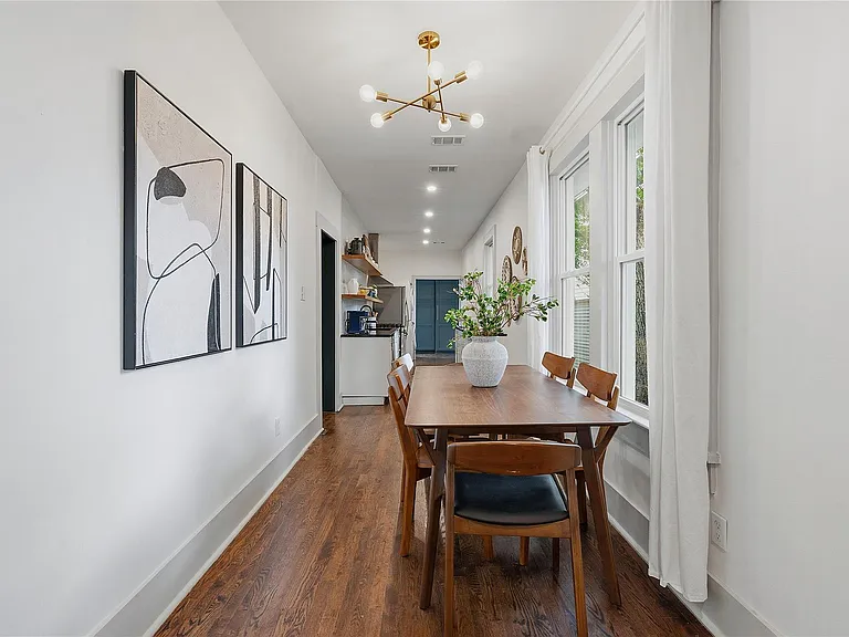 1122 Gunter St — Photo 8