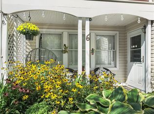 6 Burnham Ct, Fishkill, NY 12524