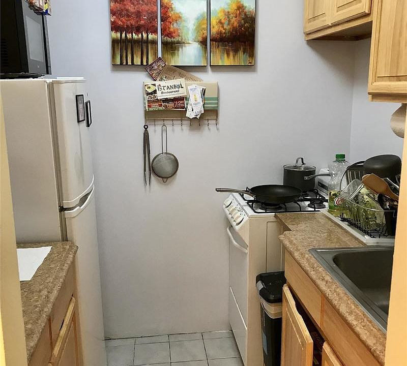 2nd image of 1237 Avenue Z APT 5T
