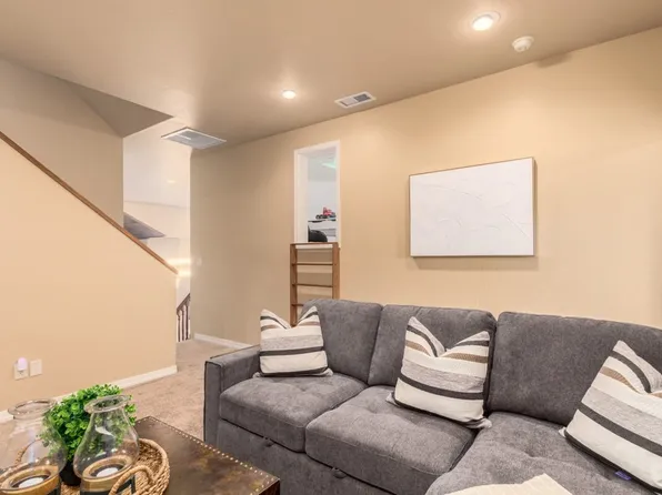 1018 N Amberwood St #Id1558617p, Flagstaff, AZ 86004