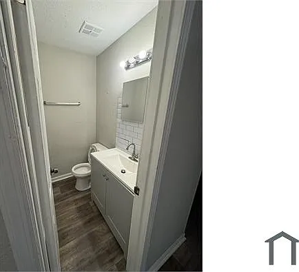 2 bed, 984 sqft, $1,300 — Photo 3