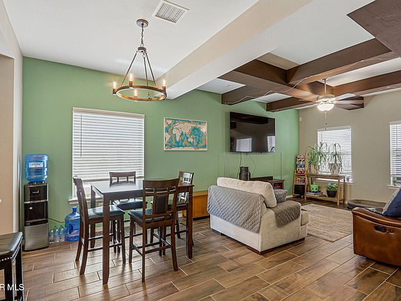5th image of 204 Dora Baltea Pl