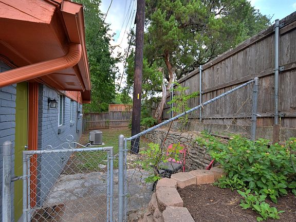 2nd image of 2309 Alta Vista Ave #B