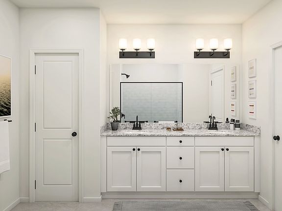 Beautiful owner s bath
