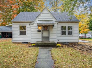206 1st St, Sturgis, MI 49091
