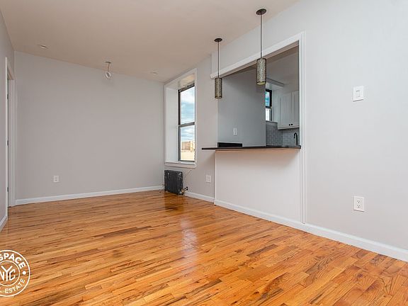 4th image of 1186 Putnam Ave #D5