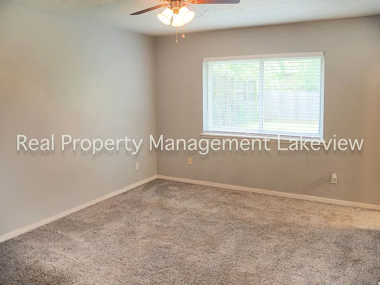 534 Oldbridge Dr — Photo 13
