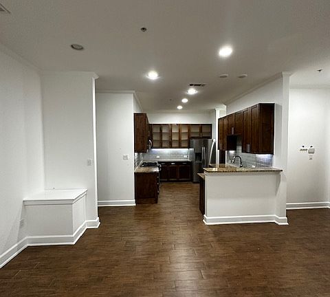 Dining and bar area