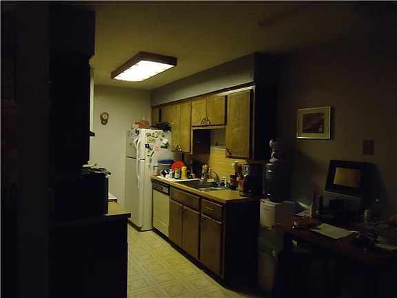 5th image of 401 12th Ave #106