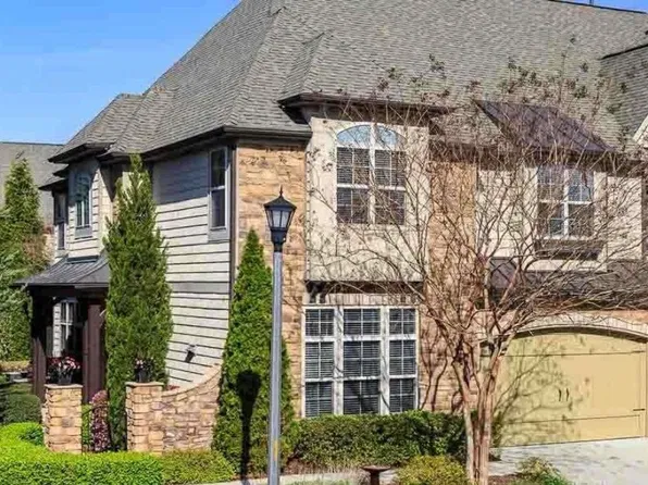 327 Sunstone Dr, Cary, NC 27519