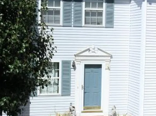 219 Hunter Hills Cir APT 17, Bristol, TN 37620