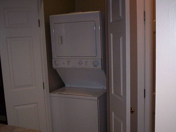 3rd image of 1835 E Eagle Bay Dr