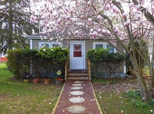 174 Diana Dr, Mastic Beach, NY 11951