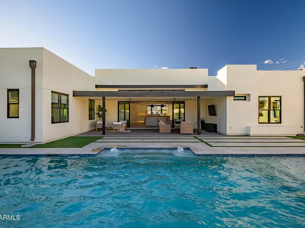 3964 E PENEDES Drive, Gilbert, AZ 85298