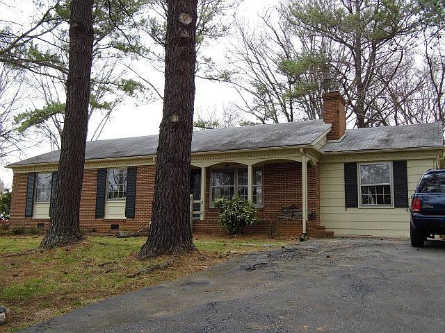 2nd image of 1206 Fifth Ave