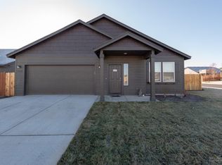 3192 SW Deschutes Ave, Redmond, OR 97756