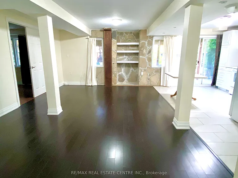 65 Stoneylake Ave — Photo 3