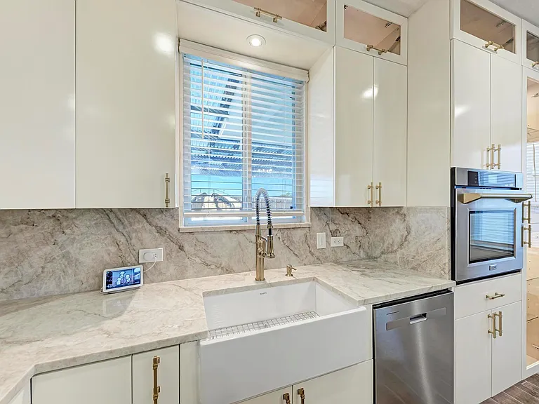 1529 Brimhurst Dr — Photo 17