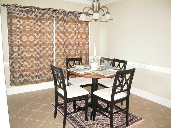 4th image of 1617A Brook Hollow Dr