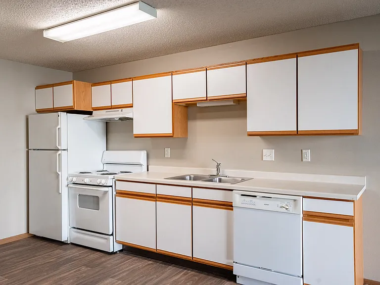Parkside Apartments — Photo 13