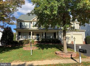 16692 Leocrie Pl, Woodbridge, VA 22191