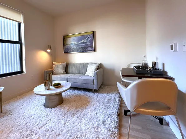 400 Claremont Avenue image 108 of 130