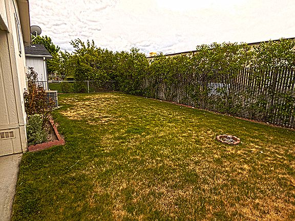 2nd image of 2010 Bordeaux St