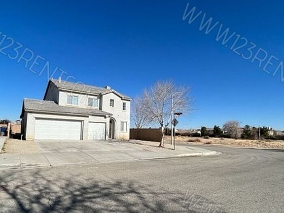3rd image of 2323 E Nugent St