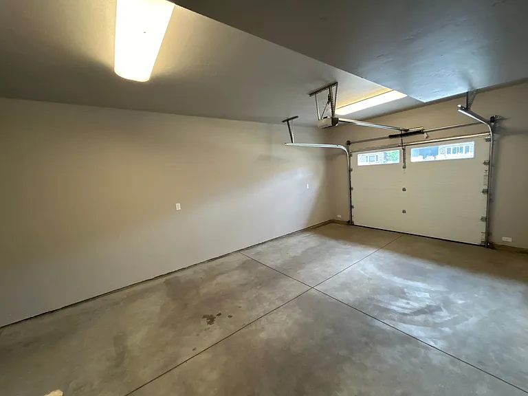3674 SW Badger Ave — Photo 15
