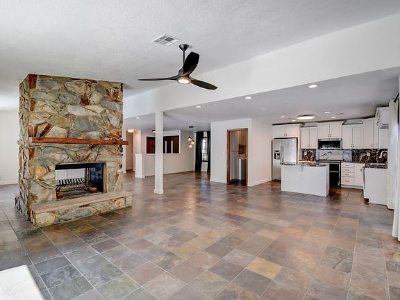 5th image of 1651 Chippewa Dr