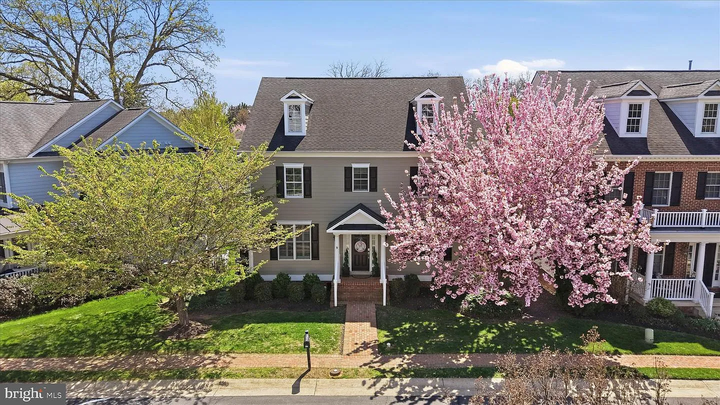 117 Desales Dr photo 1