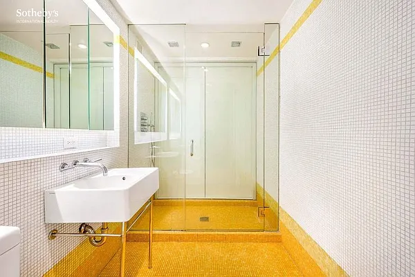 Sold by Sotheby's International Realty | media 7