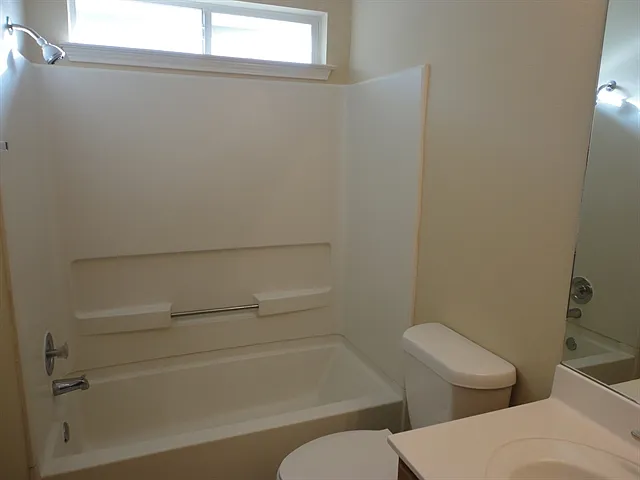 3552 Peachtree Ln — Photo 10