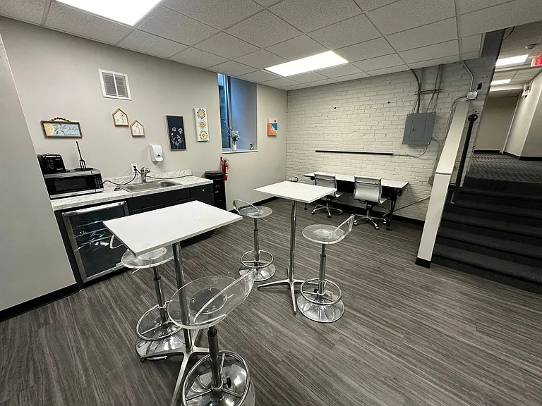 Cloverly Park Apartments - Renovated Apartments in East Falls — Photo 7