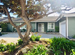 237 Robinhood Pl, Costa Mesa, CA 92627