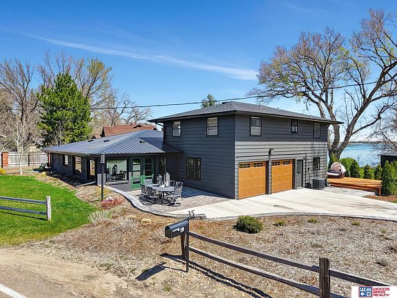 2nd image of 209 N Maloney Dr