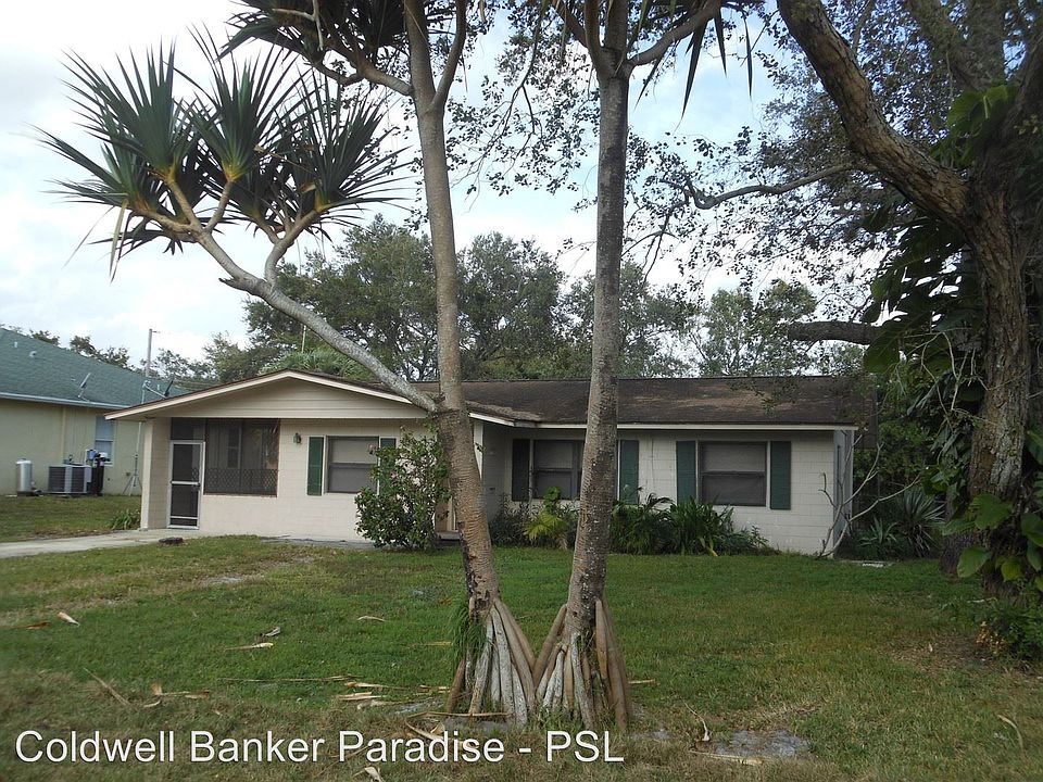 1st image of 7402 Cabana Ln