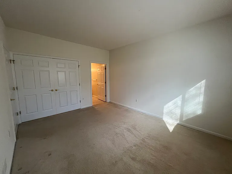 942 Oakwood Ave — Photo 14